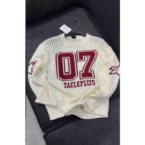 V-Neck Numbers Print Pullover Sweater - Image 5