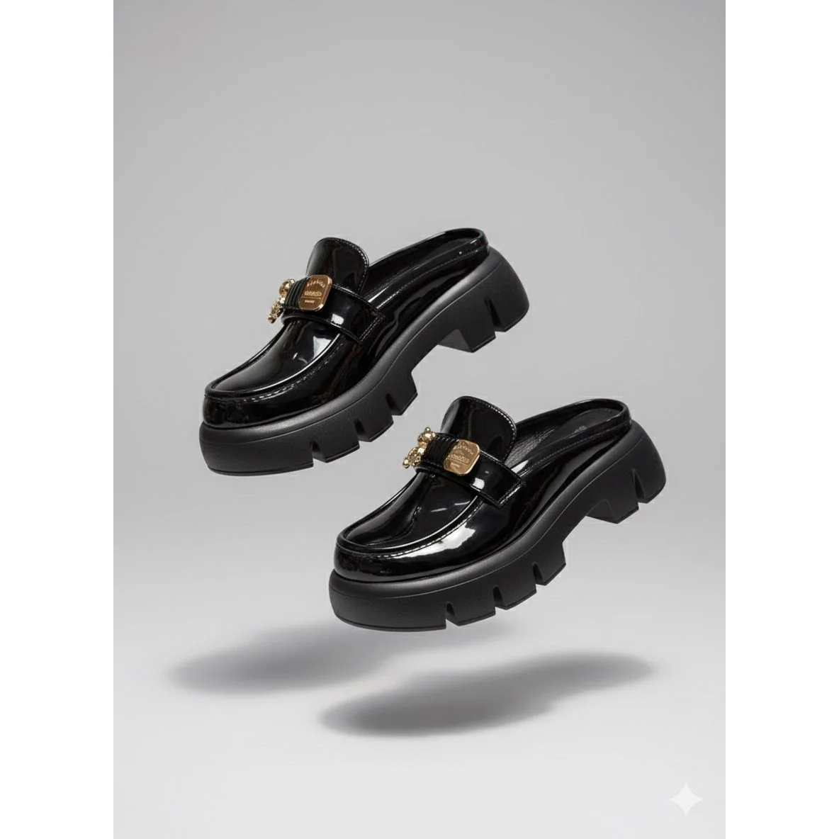 Vintage Glossy Flat Shoes - Image 2