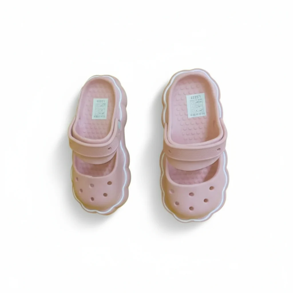 Women Non-slip Cut Out Multi-way Wear Clogs.