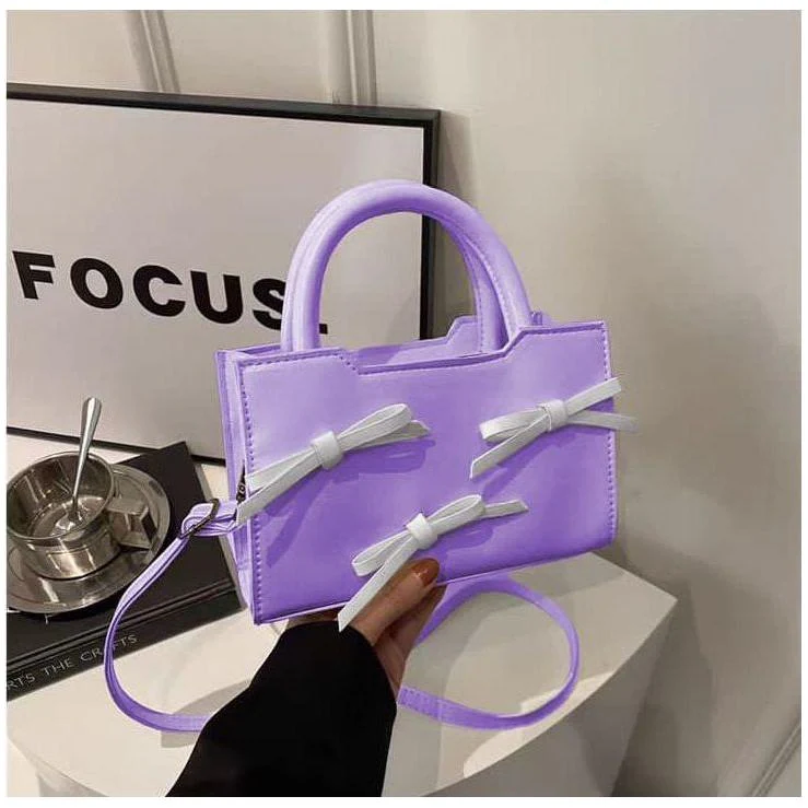 Bow Knot Style Casual Crossbody Bag. - Image 3