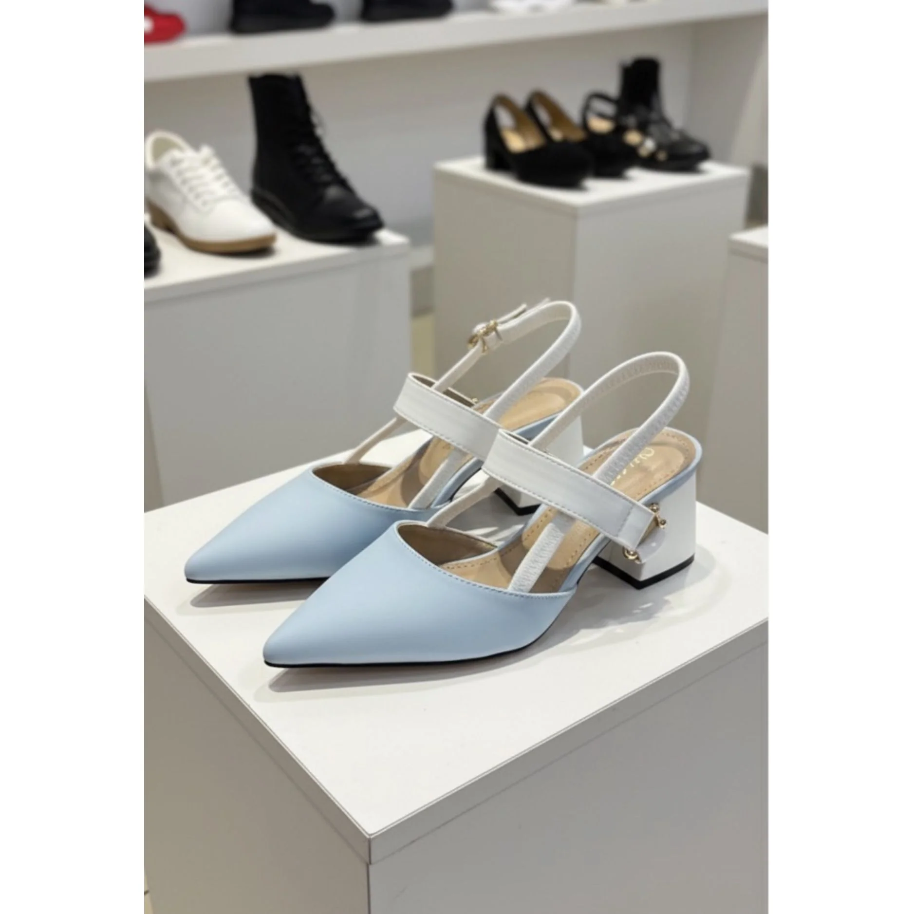 Women's Pumps Low Chunky Heels Slingback - Image 4