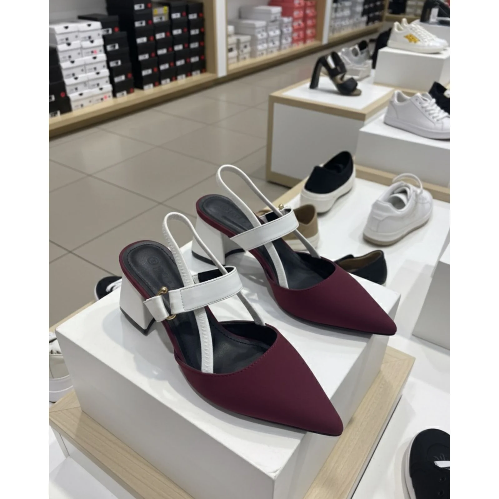 Women's Pumps Low Chunky Heels Slingback - Image 5